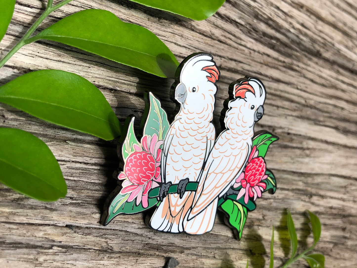 Moluccan / Salmon-crested Cockatoos Enamel Pin