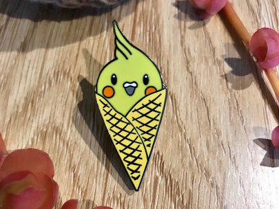 Banana-Tiel Split (Cockatiel) Enamel Pin