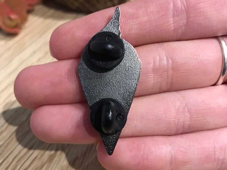 Banana-Tiel Split (Cockatiel) Enamel Pin
