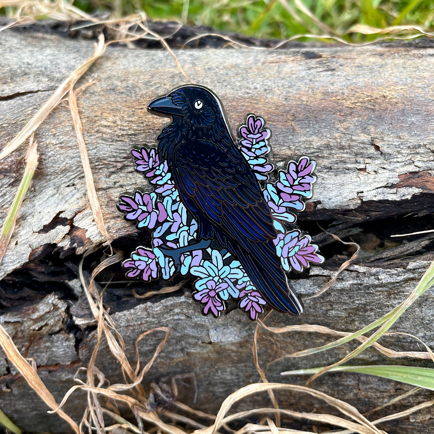 Australian Raven Enamel Pin