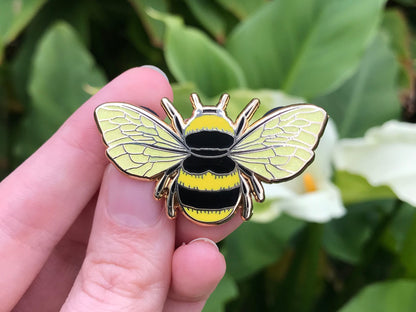 Bumblebee (Gold & Glitter) Enamel Pin